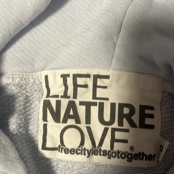 Free City Sweatshirt - Picture 3 of 4